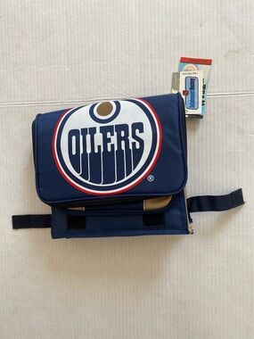 EDMONTON OILERS navy blue & beige Team Town small cooler bag w pocket & zipper